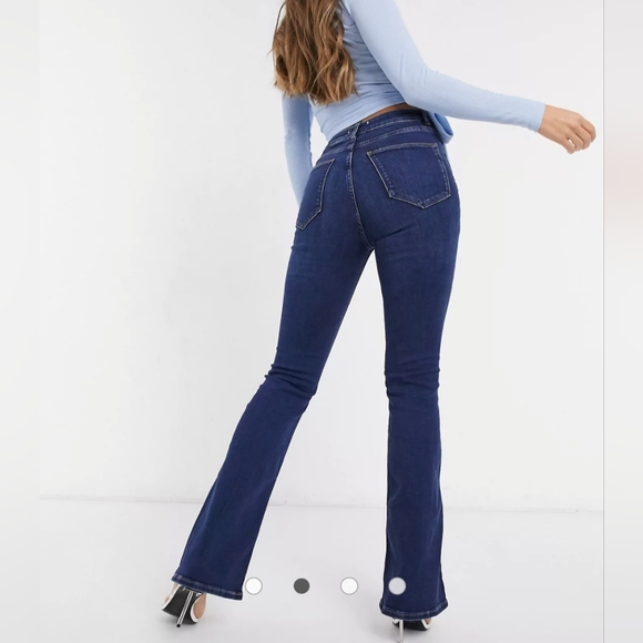 New Look- flared jeans in blue - Picture 8 of 8